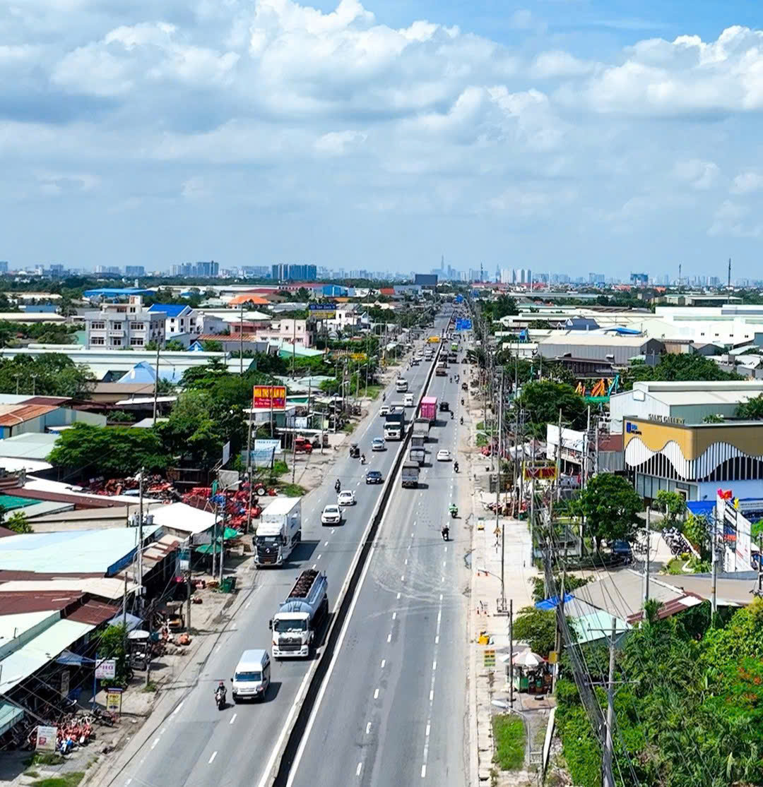 Tiêu chuẩn lựa chọn bất động sản là pháp lý, giá trị, thanh khoản. Dù mua ở hay đầu tư thì Quý khách cũng nên xem bất động sản mình đang lựa chọn gần những trung tâm nào, có ý nghĩa gì đối với sử nghiệp, chất lượng cuộc sống và kế hoạch tích lũy tài sản của mình